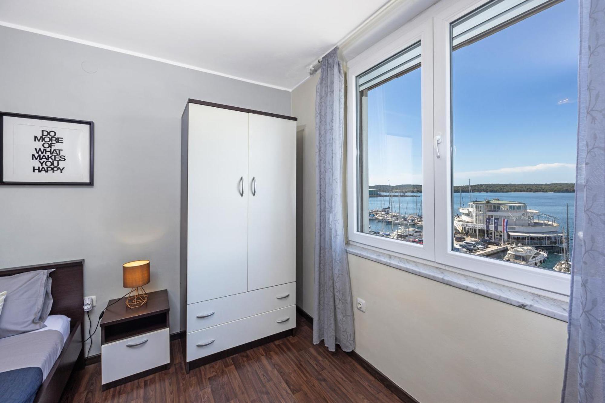 Apartment Seaview Arena Пула Екстериор снимка